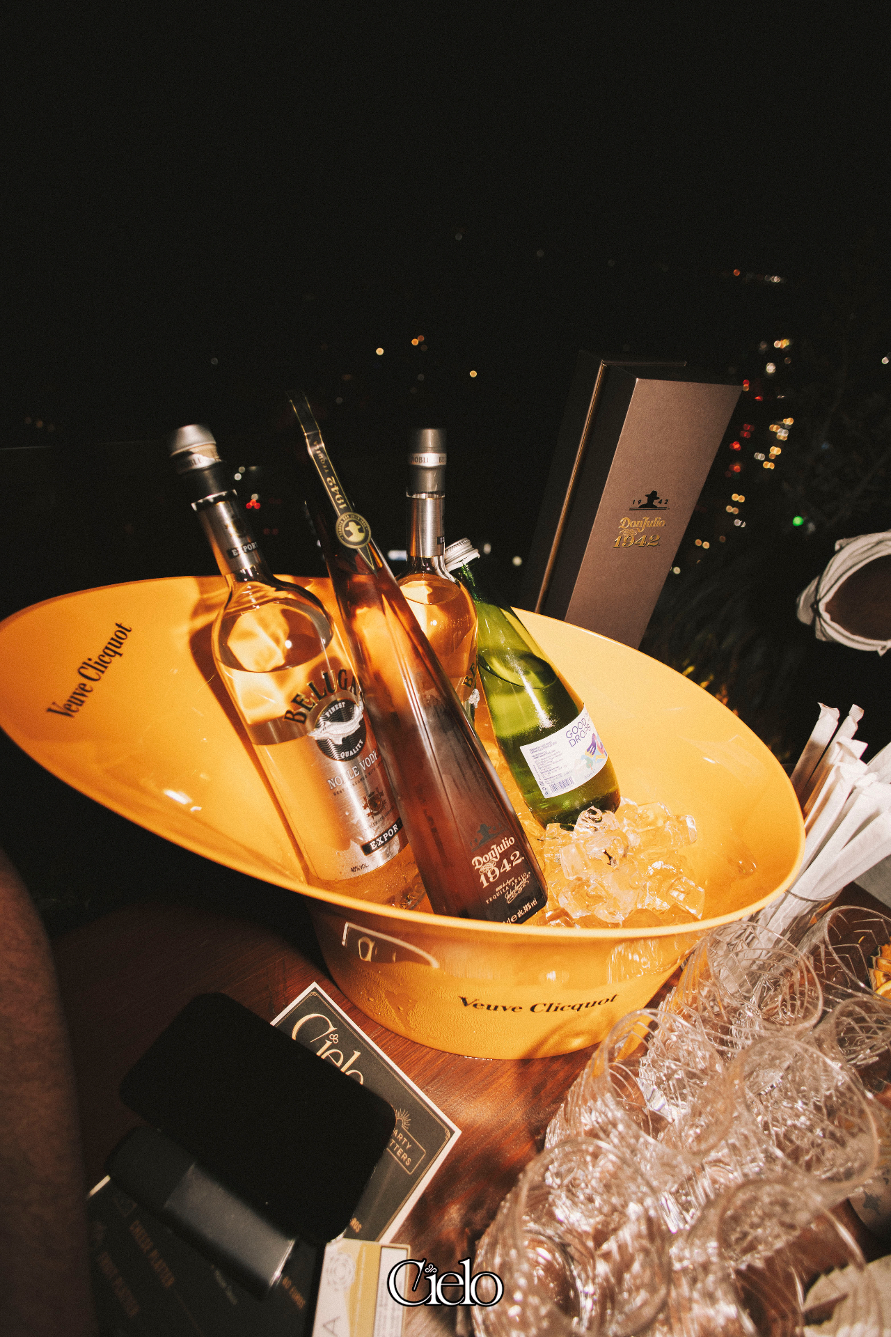 Cielo — La Caleta Closing Party